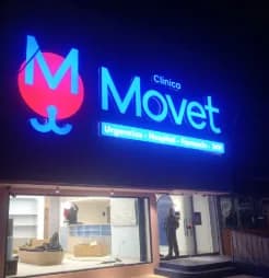 Fachada de la Clínica Movet, un proyecto real de instalación eléctrica