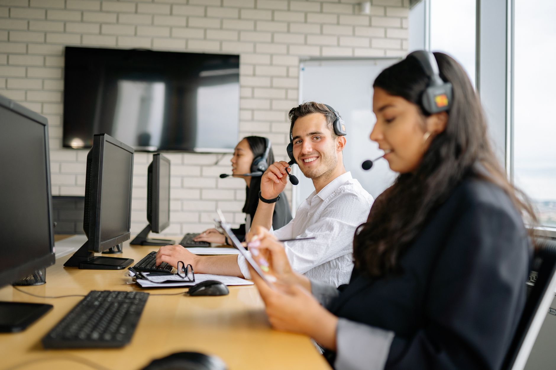Por qué el outsourcing TI con alquiler de equipos es la decisión correcta ahora