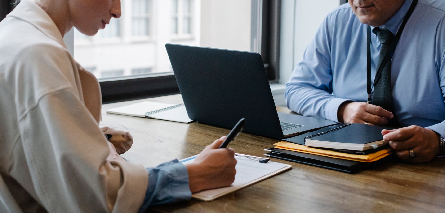Cómo Iniciar un Contrato de Renting de Laptops con Sentrytic en Menos de 72 Horas