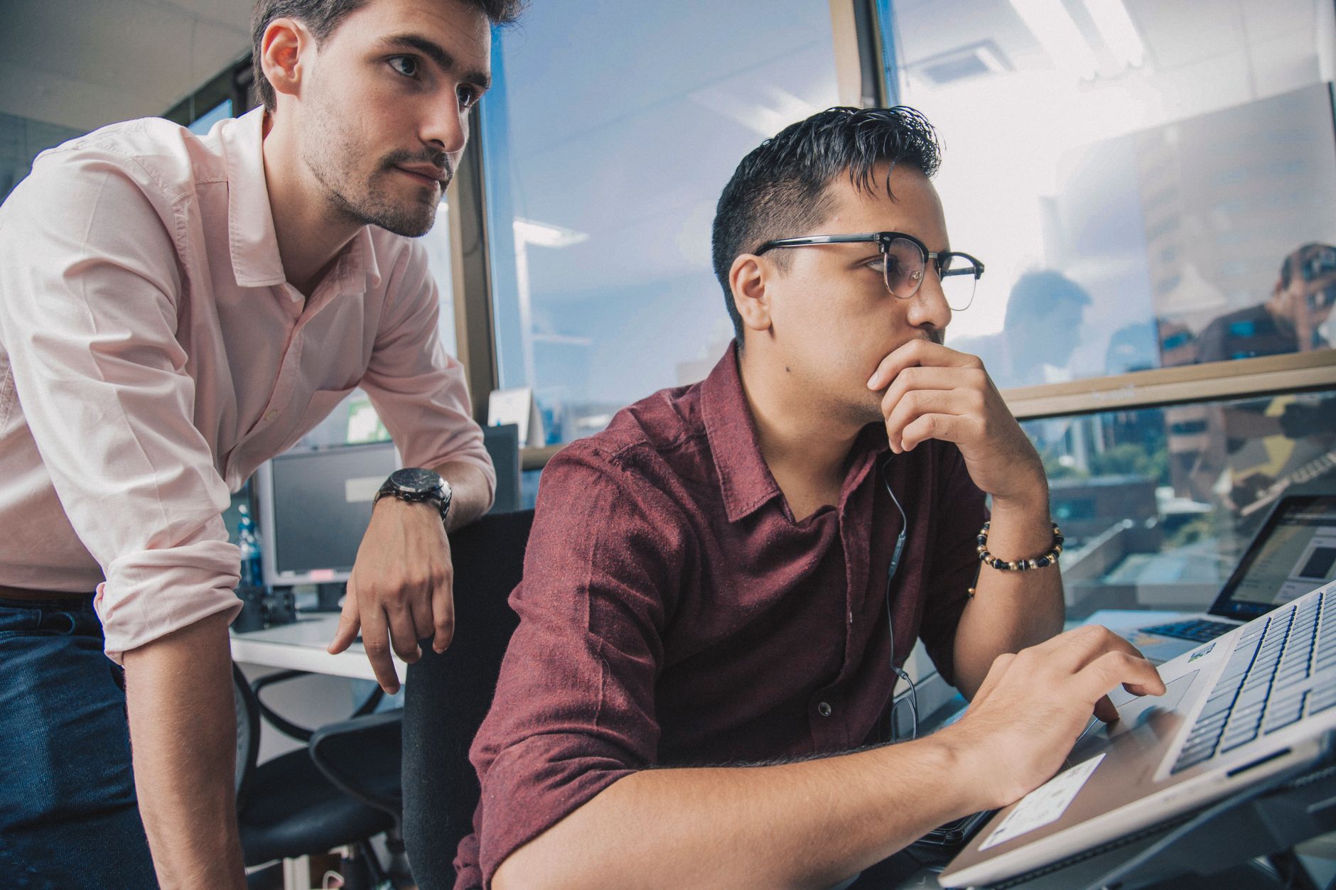 Qué incluye realmente el alquiler de computadores para empresas en Cali