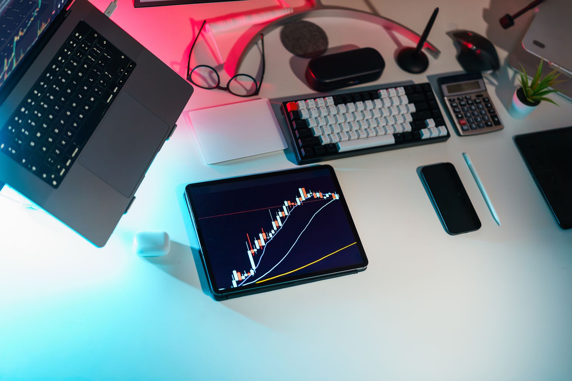 Comparativa Real: Compra Directa vs. Alquiler de Computadores en Cali