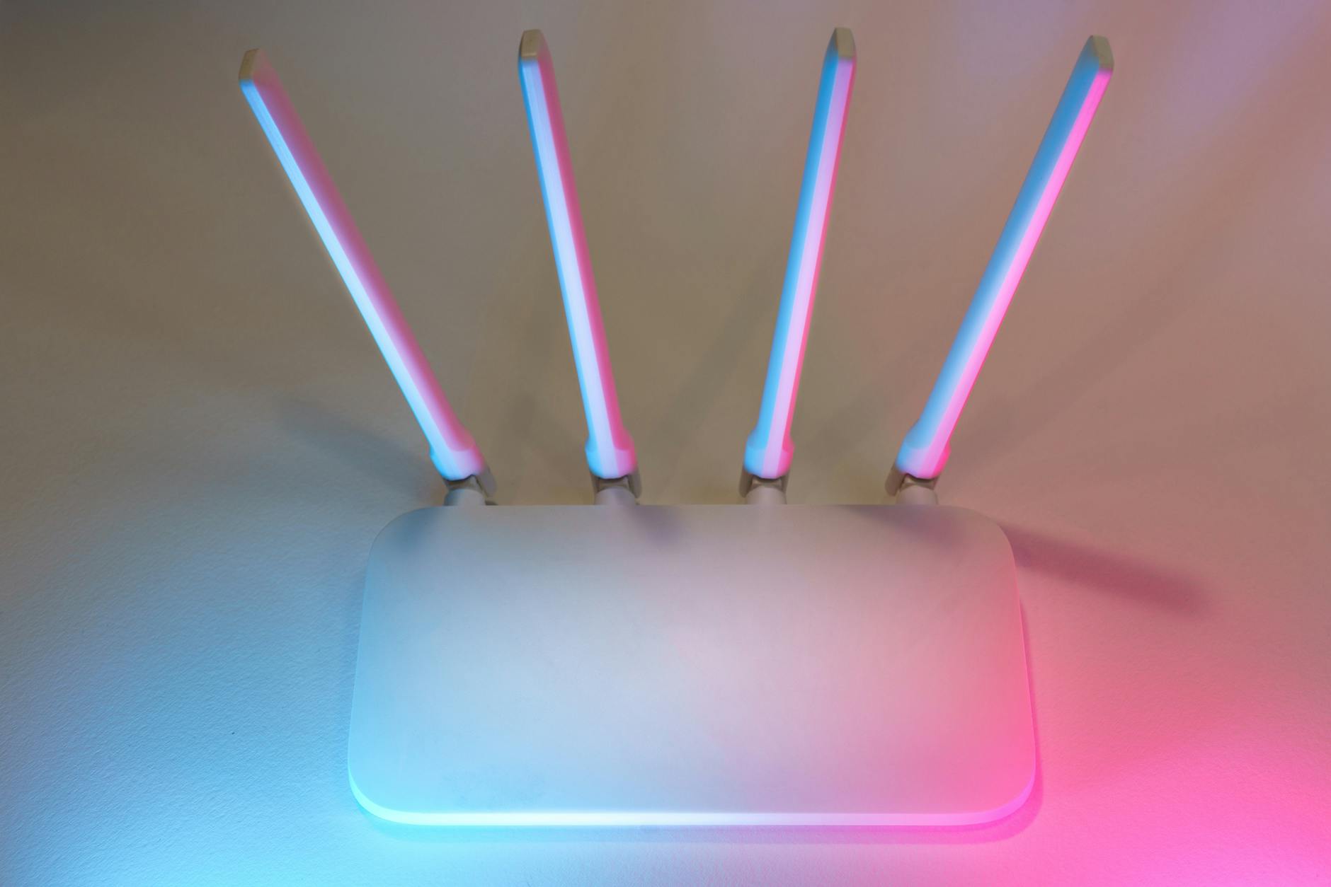 Cómo diseñamos una red Ubiquiti UniFi para entornos industriales y corporativos