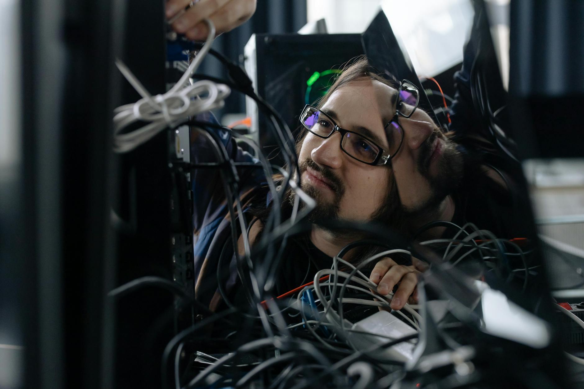 Qué Debe Incluir un Contrato de Mantenimiento de Computadores para Empresas