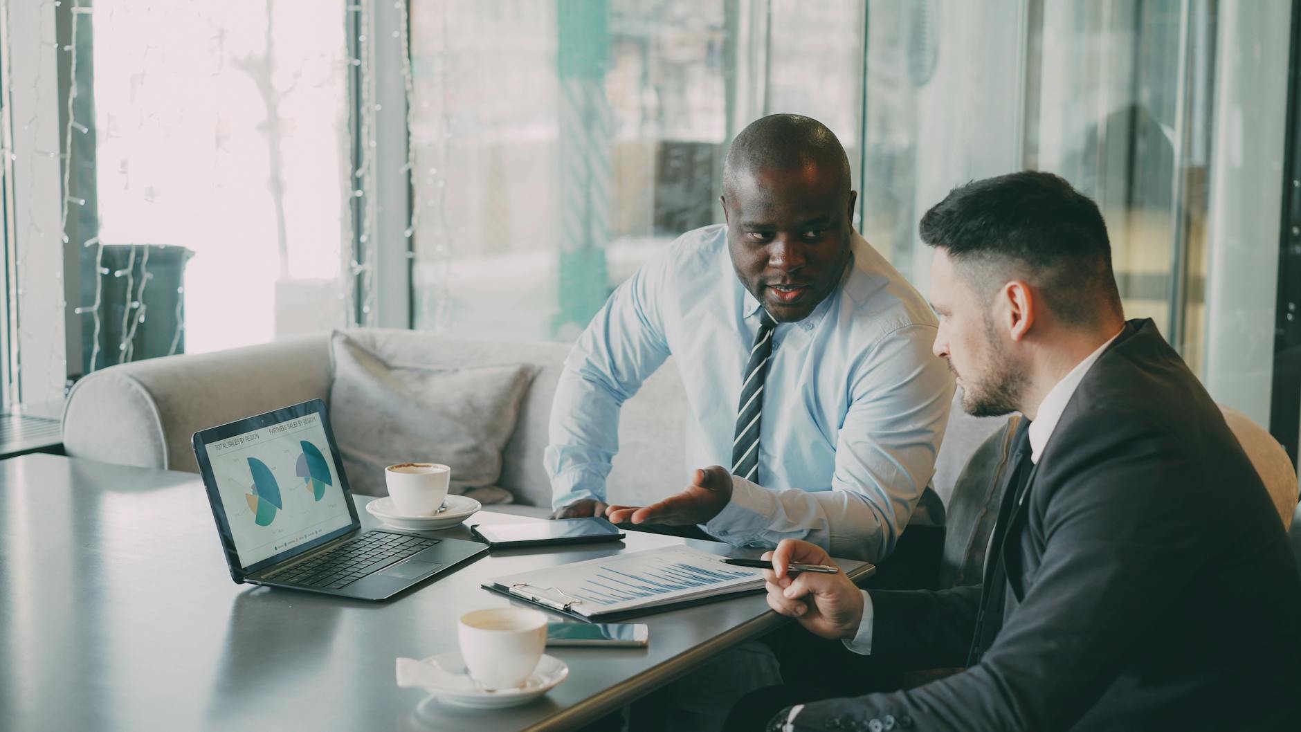 Outsourcing TI en Cali: Tercerización Completa de Tecnología para Empresas